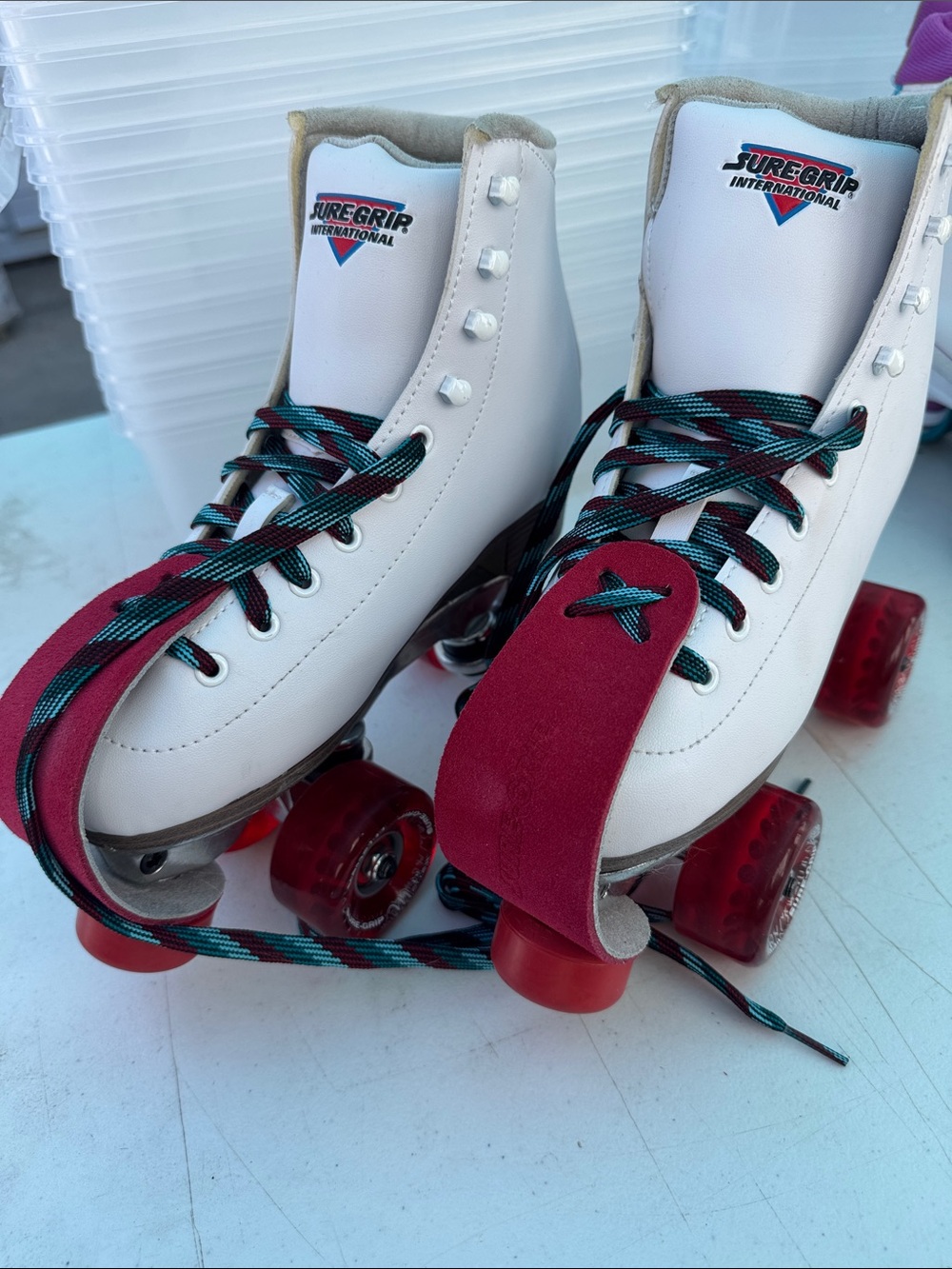 Sure Grip Fame Avanti International roller skate in white with red accents